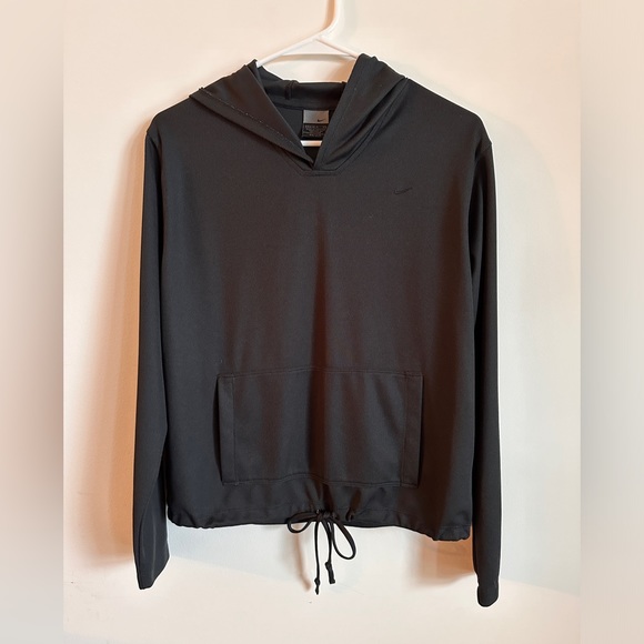 Nike Jackets & Blazers - Nike - Women’s - Medium (8-10) pullover